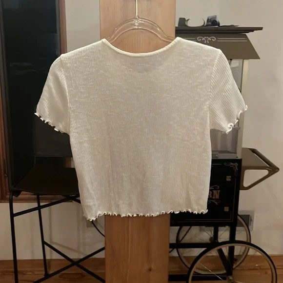 American Eagle Women’s cropped Top - Picture 2 of 4